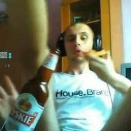 -NoiChUj-