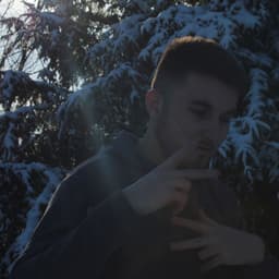Lucasshhhh