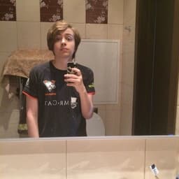 zxcrizza52