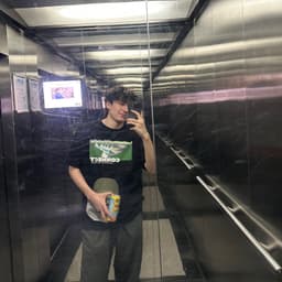 DeagleFacker