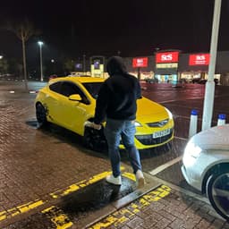 a3SLINEPEEK