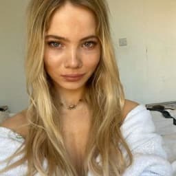 _eva__