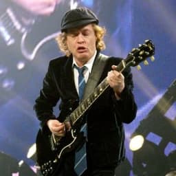 _AngusYoung_